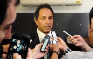 Scioli: «Terminó la operación y Cristina se recupera de la anestesia»