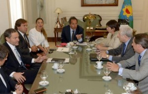 El gobierno definió estrategias para la reunión con los maestros