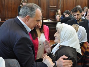 El Concejo homenajeó a una histórica Madre de Plaza de Mayo