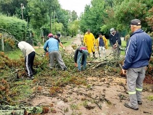 La tormenta provocó serios trastornos y dos muertos en La Plata